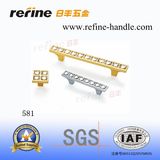 Zinc Alloy Furniture Hardware Pull Handle (Z-581)
