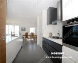 Modern White Lacquer Kitchen Cabinet with Quartz Top, MDF Door, Soft Closing Slide