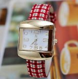 Fashion Quartz Lady Wrist Watch (XM7024)