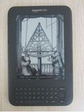 Amazon Kindle 3 E-book Reader