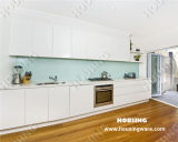 White Lacquer Finish Kitchen Cabinets, Simple and Modern Kitchen Cabinets