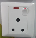Factory Price UK 15A Push Button Switched Socket with Neon
