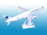 A320 1: 100 Plastic Aircraft Model