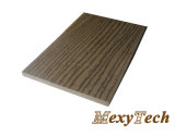Plastic Wood Traditional Composite Decking with Wooden Texture