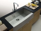 Handmde Apron Stainless Steel Kitchen Sink (HA124) 