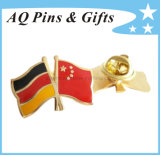 Flag Crossed Metal Badge with Soft Cloisonne Lapel Pin (badge-051)