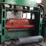 Expended Mesh Fence Machine