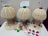 Round 3D Stereo Willow Woven Baskets, Glass Crafts Cartoon Decoration