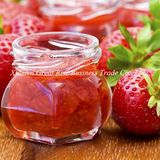 Sweet and Sour Strawberry Jam for Leisure Food