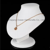 White Leather Jewelry Display for Necklace (MT-098)