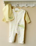 Pretty Long Sleeves Baby Romper with Towel, 100%Cotton Baby Bodysuit Age: 6-24m