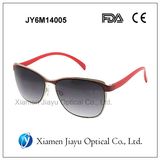 China Fashion Sunglasses Women Metal Eyewear