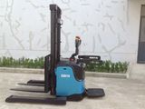 Lowprofile Green Energy Electric Stacker 5 Meters