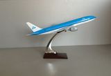 Resin Aircraft Model B777 Klm