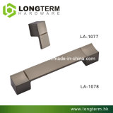 Delicate Design Handle Zinc Alloy Cabinet Handle with SGS Approval (LA-1078)