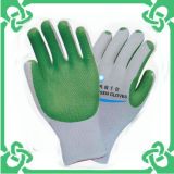 Green Rubber Hand Gloves of Tartan Pattern