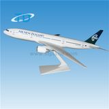 B777-200 1: 200 32cm Simulation Plastic Craft