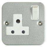 15 AMP Switched Socket (016)
