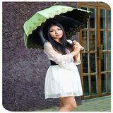 Three Folding Princess Arched Black Rubber Embroier Umbrella