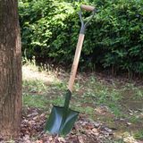 Pointed Wooden Handle Garden Shovel in Guangzhou Supplier