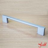 Zinc Alloy Furniture Handle Drawer Pull Handle (CX-W047)