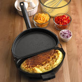 Black Folding Non-Stick Omelette Pan