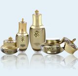 Natural St. Yanfong Moisturizing Anti-Wrinkle Cosmetics