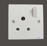 Good Price UK Standard 15A Wall Switched Socket