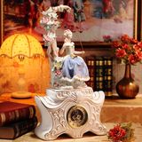 Antique Fancy Figurine Design Manual Clock Good for Home Decoration S1009