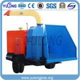 Diesel Engine Mobile Wood Chipper / Wood Chips Making Machine