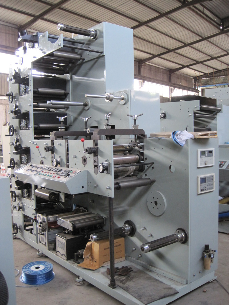Automatic Flexographic Printing Machine (RY-320-5)